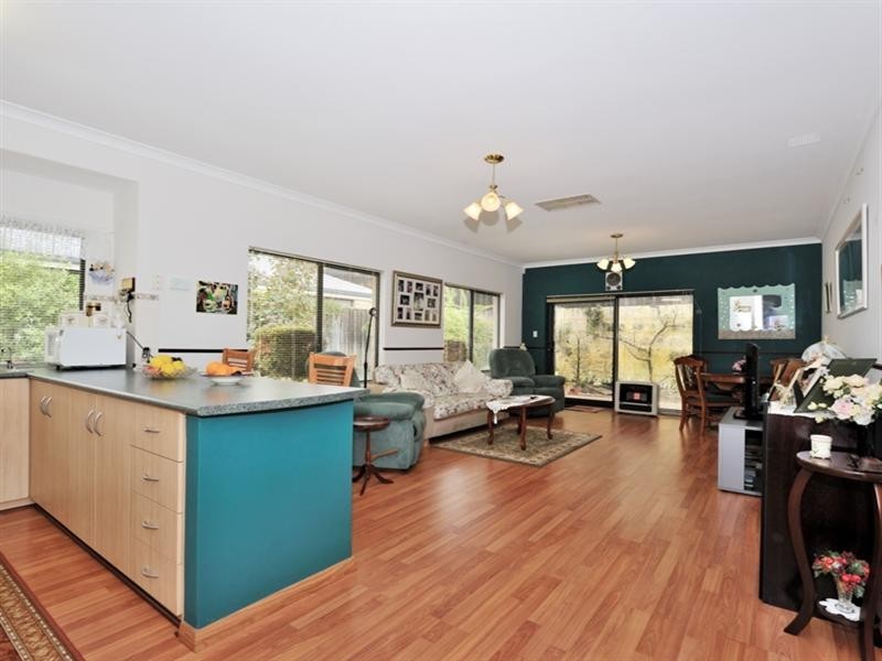 10 Rocklea Crescent, Ellenbrook WA 6069