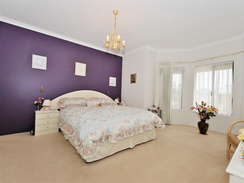 10 Rocklea Crescent, Ellenbrook WA 6069
