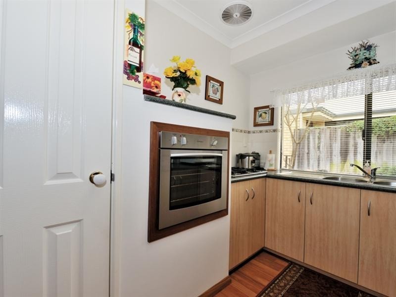 10 Rocklea Crescent, Ellenbrook WA 6069