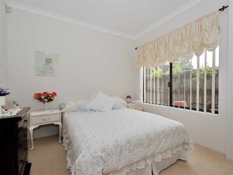 10 Rocklea Crescent, Ellenbrook WA 6069