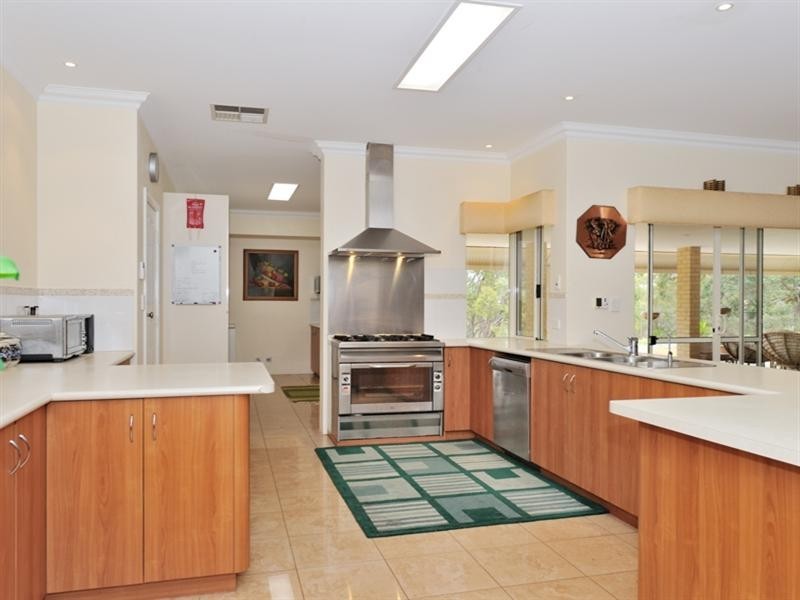 21 Dulcify Court, Brigadoon WA 6069