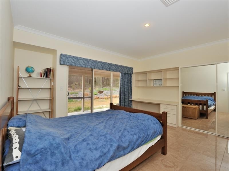 21 Dulcify Court, Brigadoon WA 6069