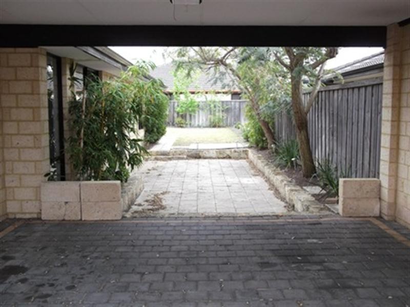 3 Vaucluse Crescent, Ellenbrook WA 6069