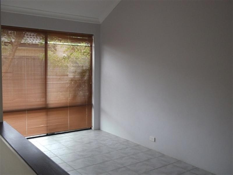 3 Vaucluse Crescent, Ellenbrook WA 6069