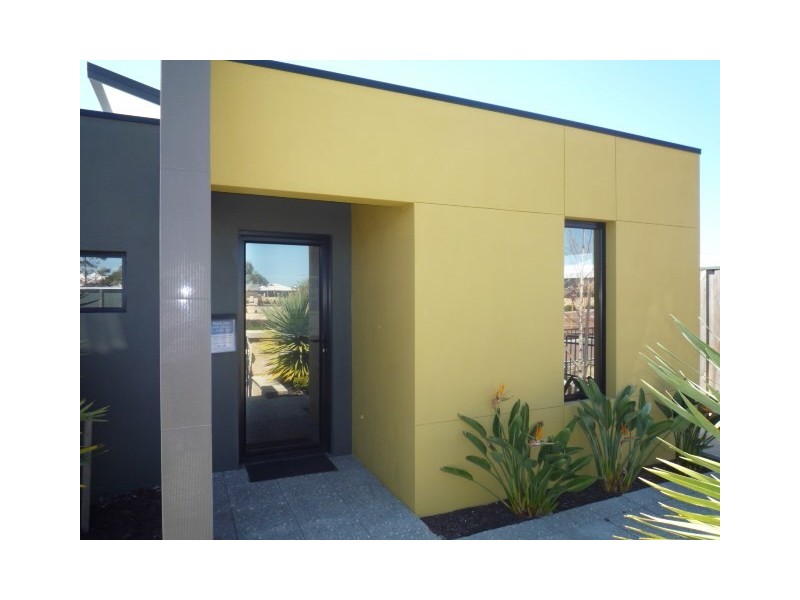 18 Dunrobin Drive, Ellenbrook WA 6069