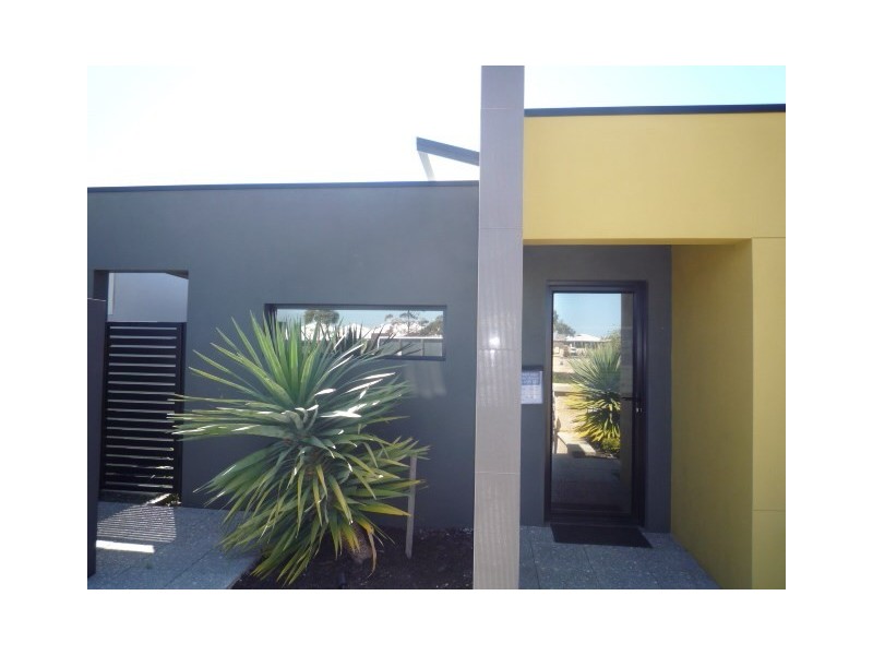 18 Dunrobin Drive, Ellenbrook WA 6069