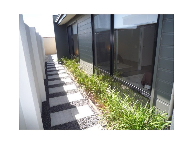 18 Dunrobin Drive, Ellenbrook WA 6069