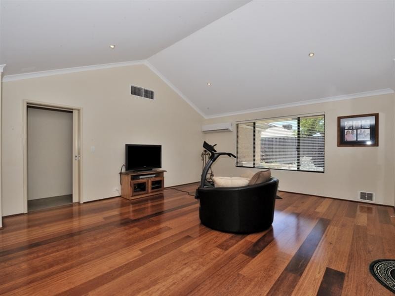 66 Delmage Circle, Ellenbrook WA 6069