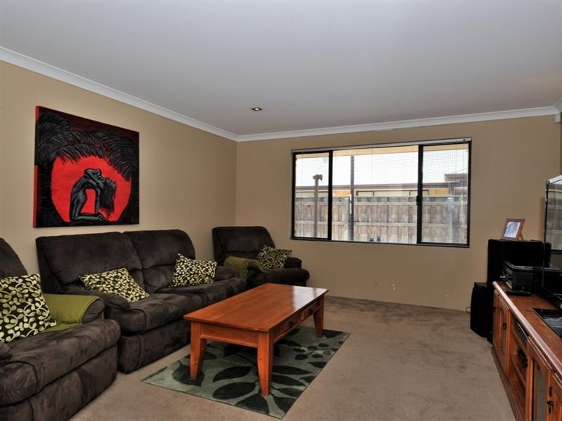 66 Delmage Circle, Ellenbrook WA 6069