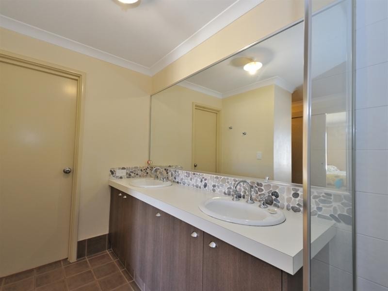66 Delmage Circle, Ellenbrook WA 6069