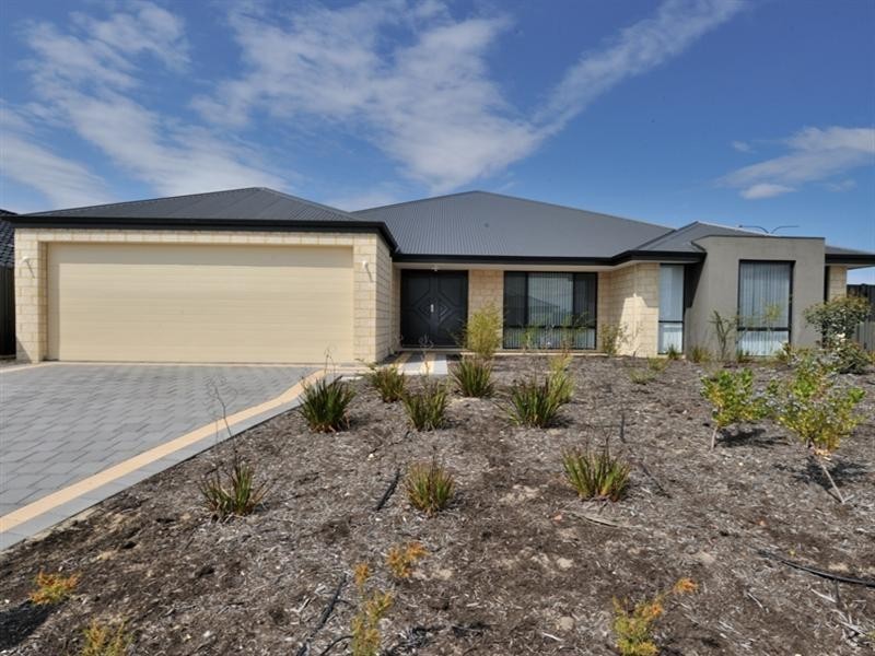 2 Hessian Street, Aveley WA 6069