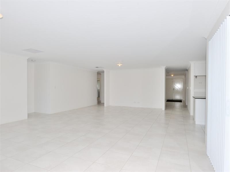 2 Hessian Street, Aveley WA 6069