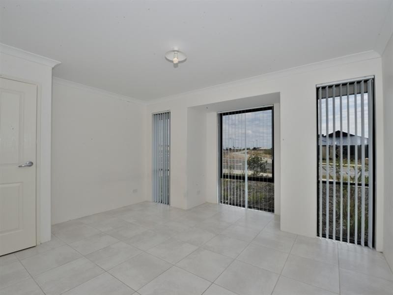 2 Hessian Street, Aveley WA 6069