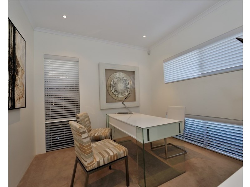 14 Wesley Way, Aveley WA 6069