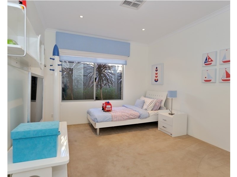 14 Wesley Way, Aveley WA 6069