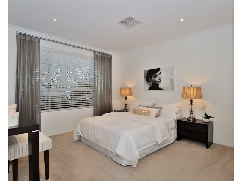 14 Wesley Way, Aveley WA 6069