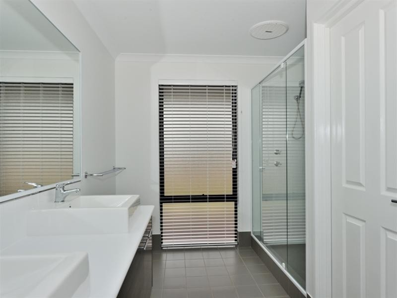 7 Geographe Loop, Ellenbrook WA 6069