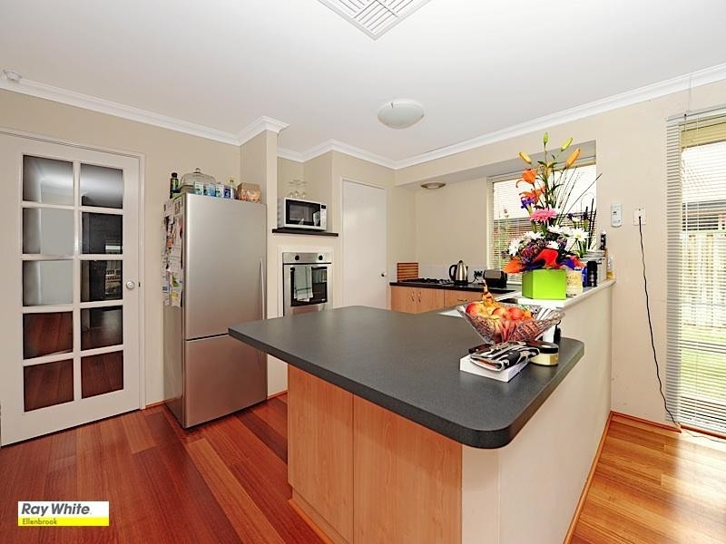 20 Birkett Circle, Ellenbrook WA 6069