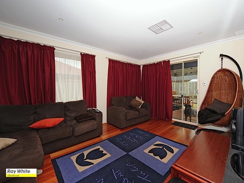 20 Birkett Circle, Ellenbrook WA 6069