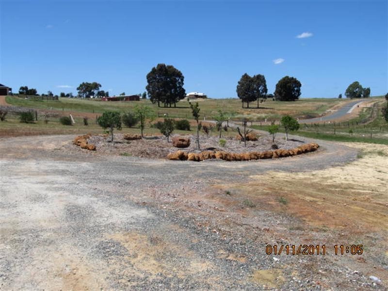 217 Alawoona Circle, Bullsbrook WA 6084