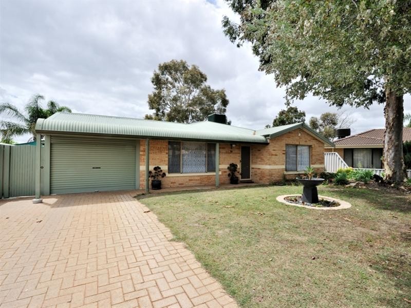 19 Nicholson Place, Ballajura WA 6066
