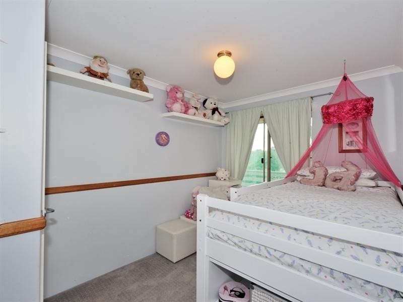 19 Nicholson Place, Ballajura WA 6066