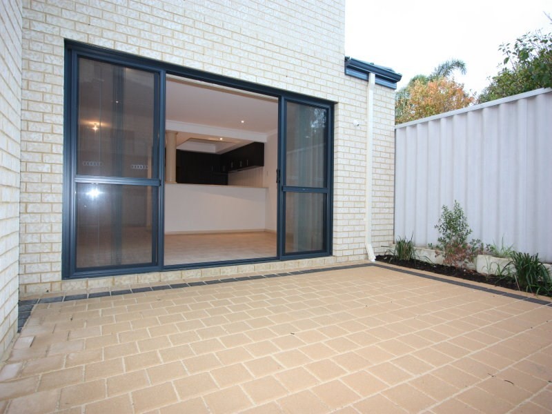 14c Chichester Street, Nollamara WA 6061