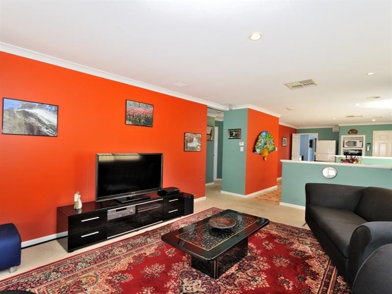 56 Ponte Vecchio Boulevard, Ellenbrook WA 6069