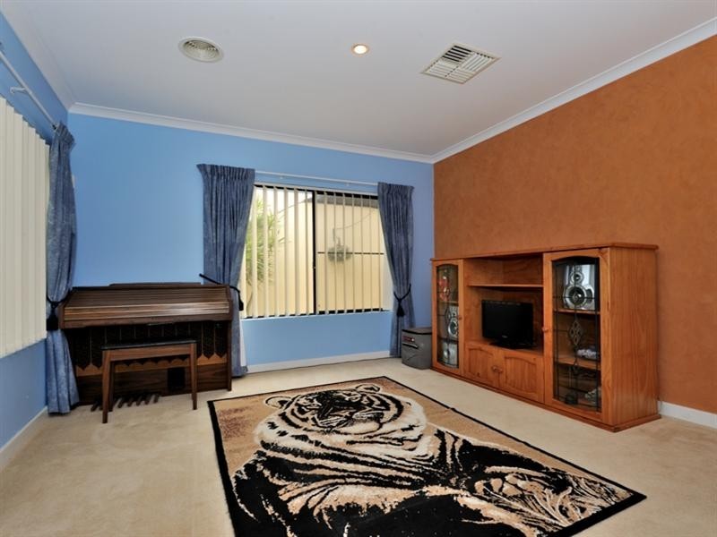 56 Ponte Vecchio Boulevard, Ellenbrook WA 6069