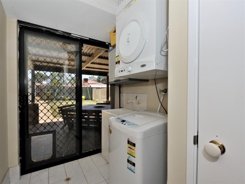 27 Wildflower Circle, Ellenbrook WA 6069