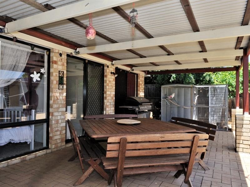 27 Wildflower Circle, Ellenbrook WA 6069