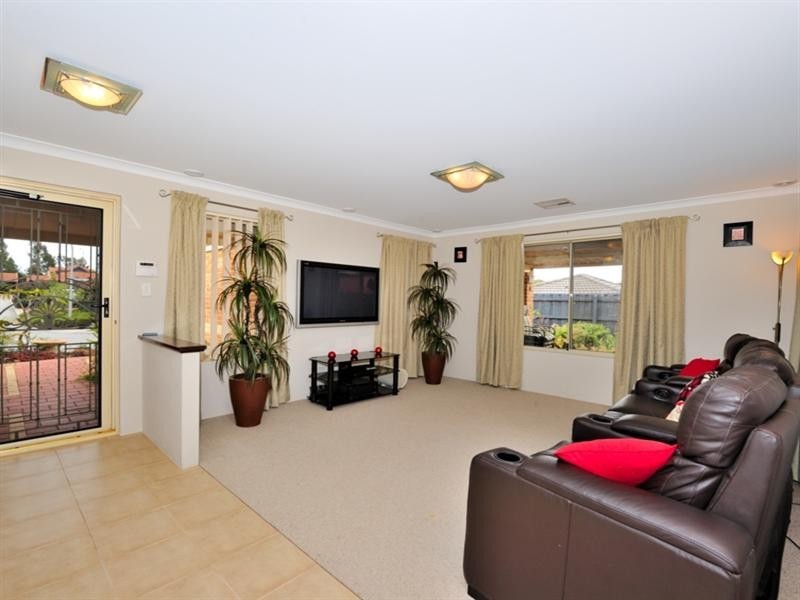 28 Brumby Avenue, Henley Brook WA 6055