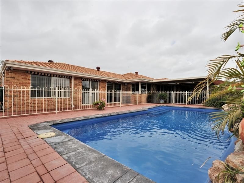 28 Brumby Avenue, Henley Brook WA 6055