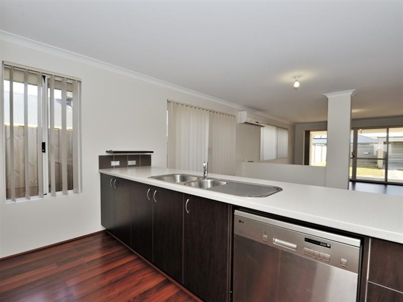 158 Elmridge Parkway, Ellenbrook WA 6069