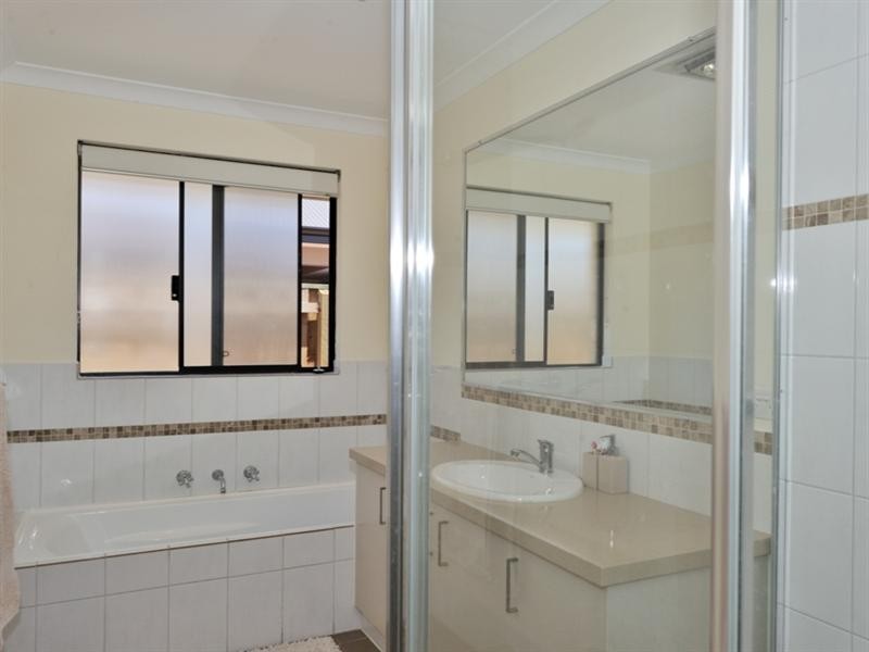 5 Tatton Way, The Vines WA 6069