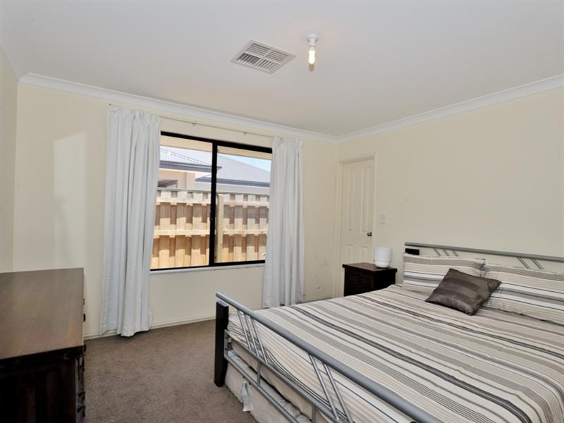 5 Tatton Way, The Vines WA 6069