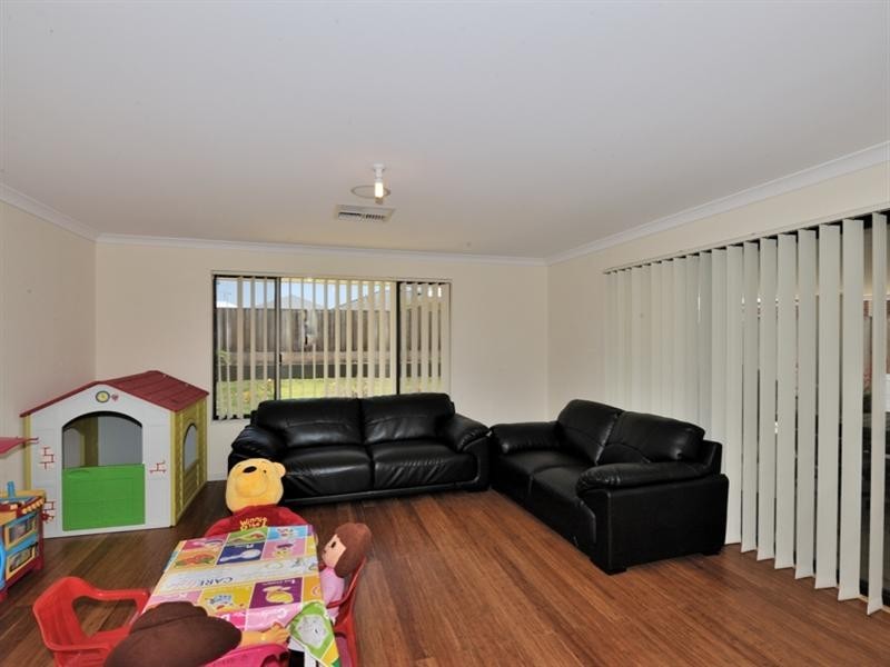 5 Tatton Way, The Vines WA 6069