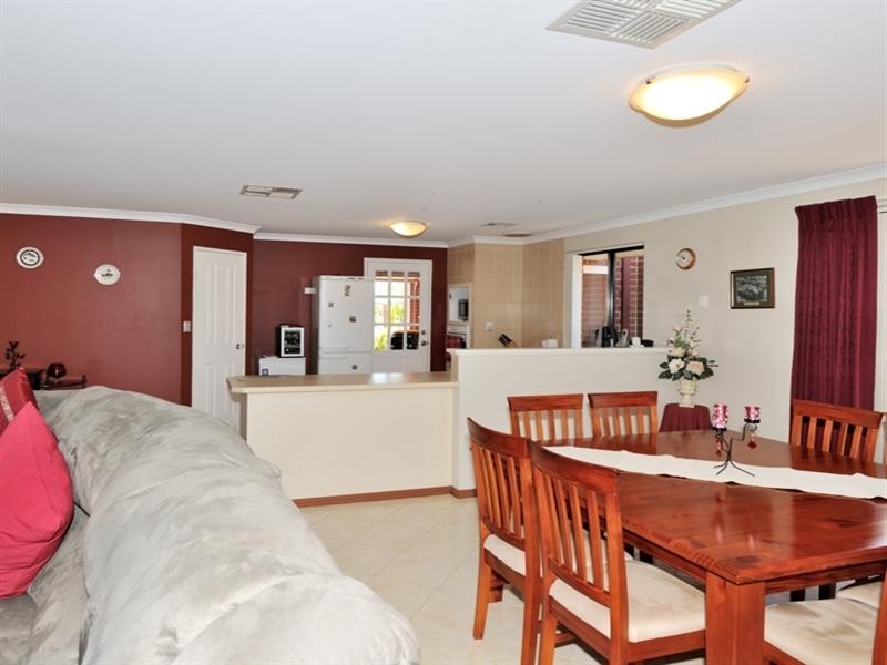 48 Garran Loop, Henley Brook WA 6055