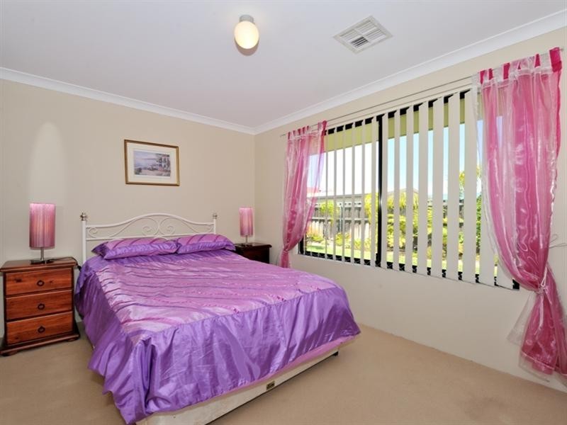 48 Garran Loop, Henley Brook WA 6055
