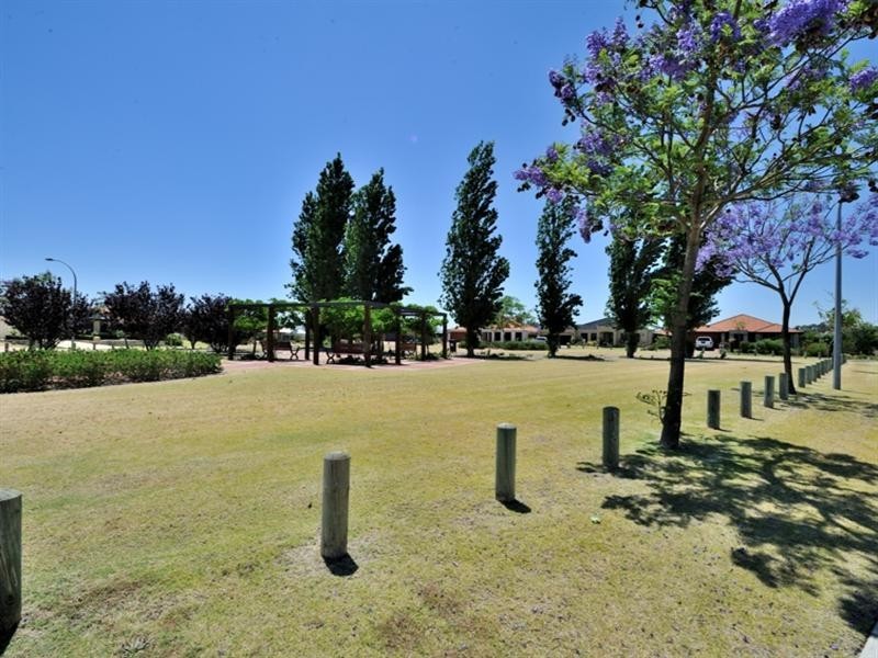 48 Garran Loop, Henley Brook WA 6055