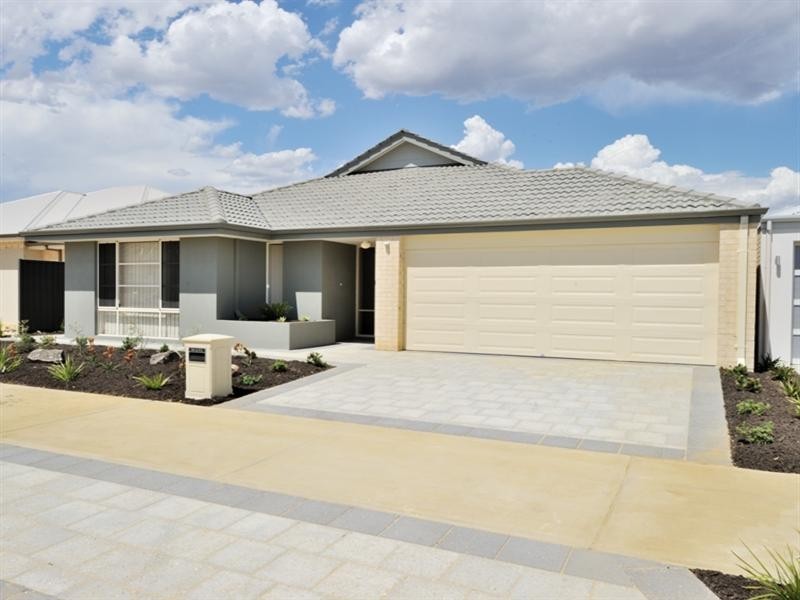 35 Cinnabar Bend, Aveley WA 6069