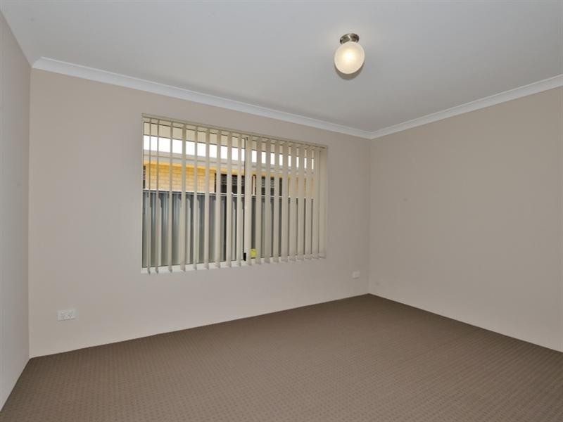 35 Cinnabar Bend, Aveley WA 6069