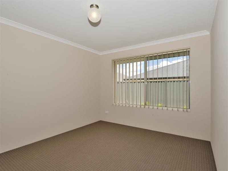 35 Cinnabar Bend, Aveley WA 6069