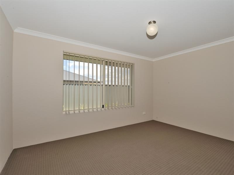 35 Cinnabar Bend, Aveley WA 6069