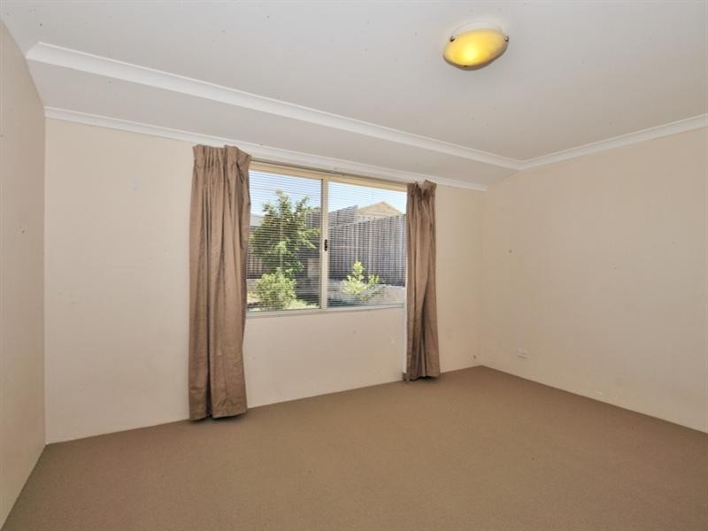 5 Blendon Avenue, Ellenbrook WA 6069