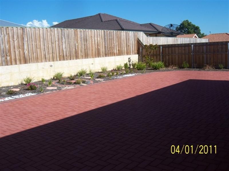 8 Belsar Link, Ellenbrook WA 6069