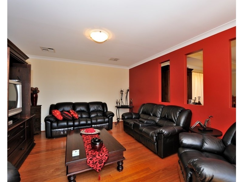 21 Mundego Turn, Ellenbrook WA 6069