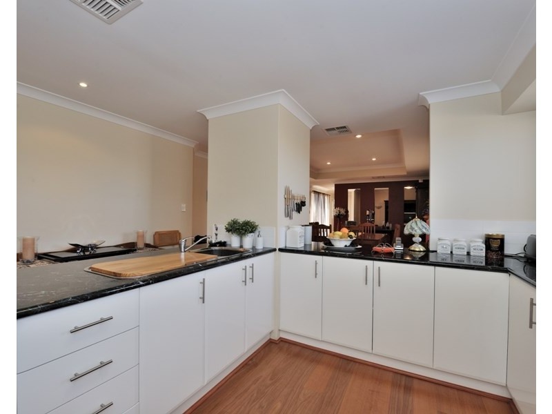 21 Mundego Turn, Ellenbrook WA 6069