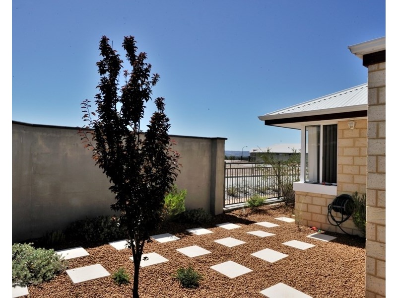 21 Mundego Turn, Ellenbrook WA 6069
