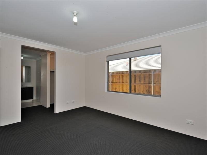 12 Solway Brace, Ellenbrook WA 6069